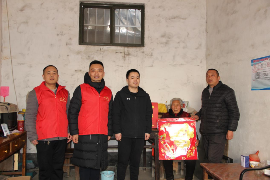 寒冬送温暖——东平县“红色礼包”特困老人关爱活动走进沙河站镇、新湖镇 ... ...