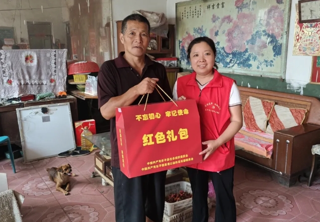 情满桑榆 爱洒夕阳 ——东平县“红色礼包”关爱特困老人活动温暖继续 ...