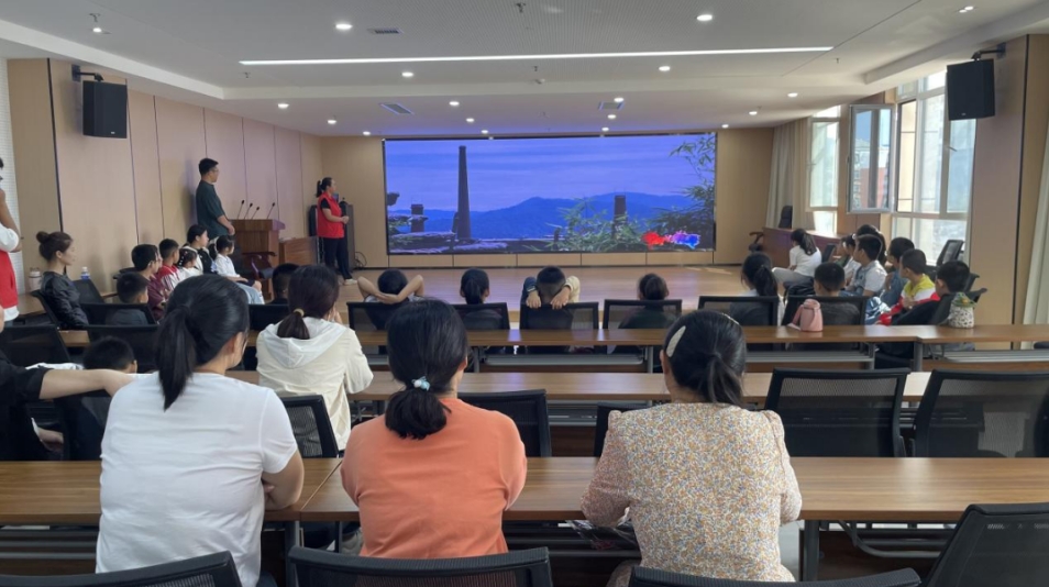 共青团“伙伴计划”示范项目|“心灵护航，青春绽放”——青少年心理健康讲座 ...