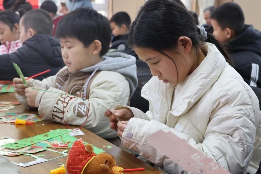 共青团“伙伴计划”示范项目——张灯结彩迎新春,青少年共庆欢乐年 ...
