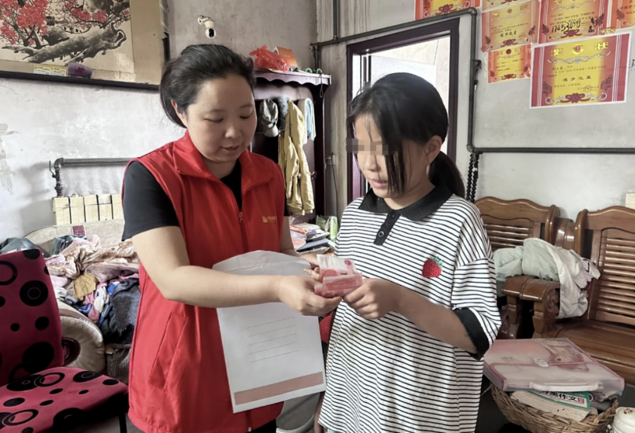 温情五月，爱暖童心——东平信息港公益协会开展“爱心港”困境儿童走访活动 ...