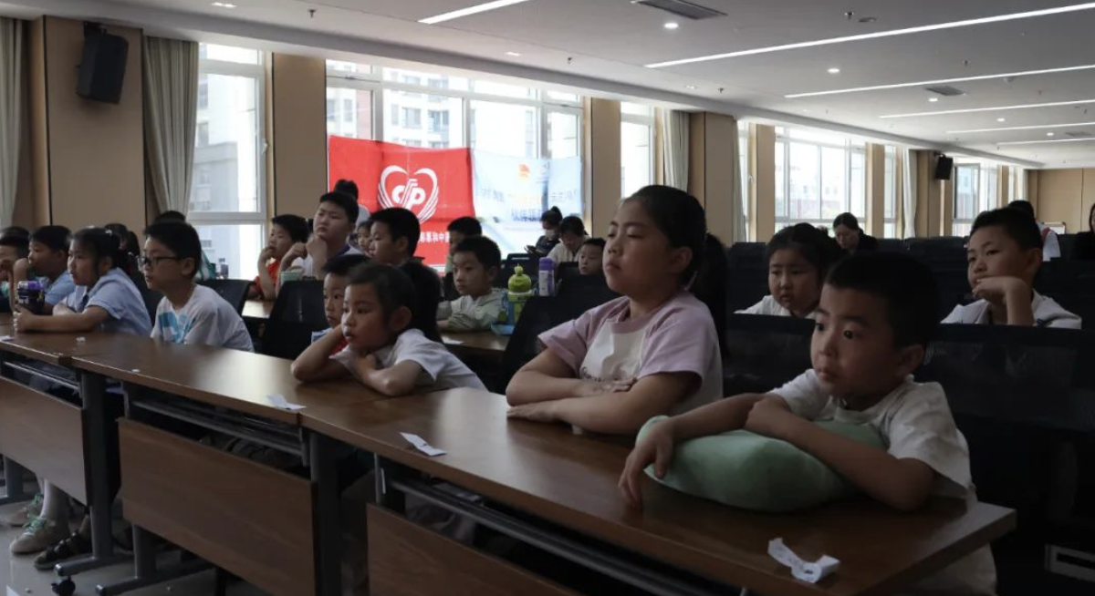 共青团“伙伴计划”示范项目——“奔跑青春·趣动少年心”青少年运动会 ... ...