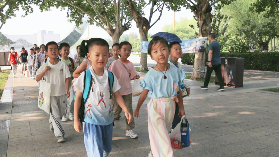 东平小学士秋日暖阳“趣”研学~